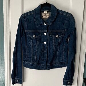 EUC Levi's Women's Blue Cropped Denim Jacket